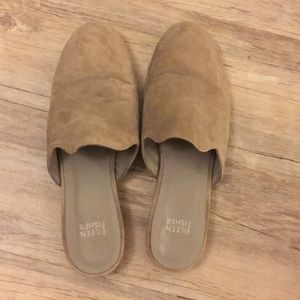 Beige grey Eileen Fisher vero curio suede mules